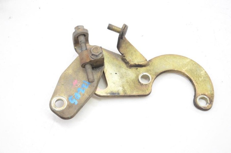 1999-2000 Mazda MX-5 Miata 1.8L Power Steering Bracket