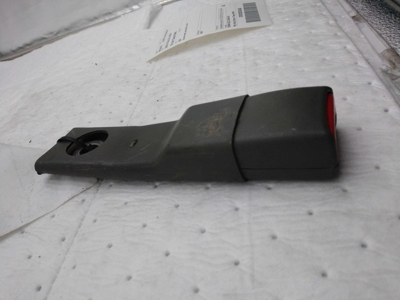 2003 Chevrolet Trailblazer OEM White Seat Belt 4DR - Used, 220K Miles