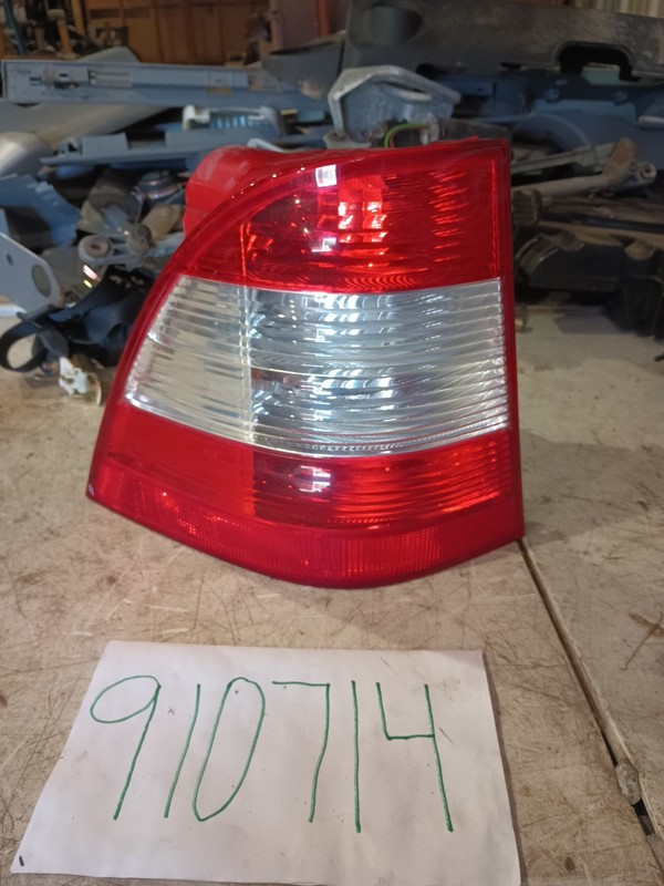 02-05 Mercedes W163 ML500 ML350 Tail Light Lamp Left Driver Side 1638202164 OEM