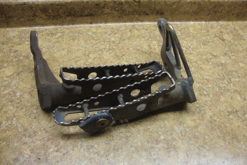 2003 Honda TRX300EX TRX 300 TRX300 EX Foot Peg Pedal Rest Floorboard Left Right