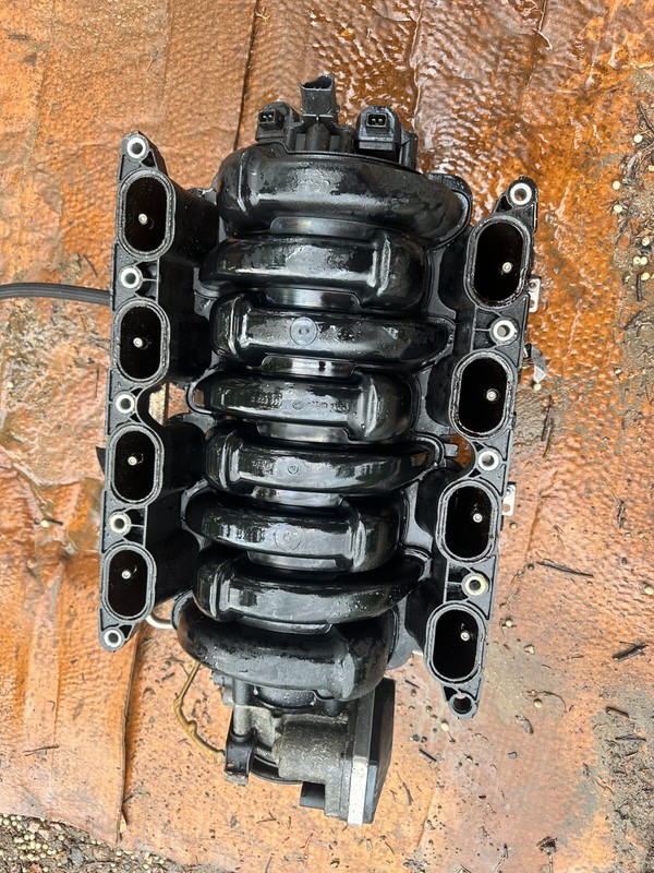 06-10 BMW 750I 550I 650I X5 4.8 ENGINE INTAKE MANIFOLD W/ FUEL RAIL & INJECTORS