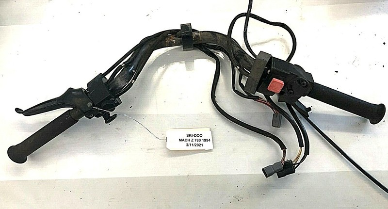 Ski-doo Mach Z 779 Handlebar Assy 1994 model 1510 miles! 506114100