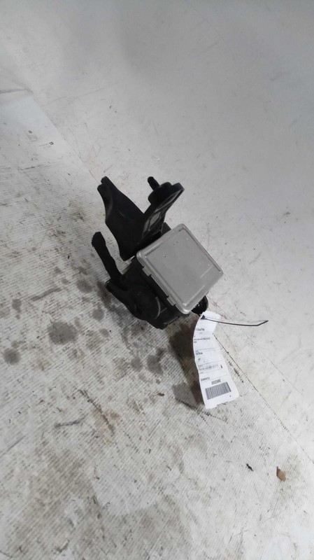 2020 GMC Terrain ABS Pump & Motor Assembly OEM 63K Mi Black 84662979