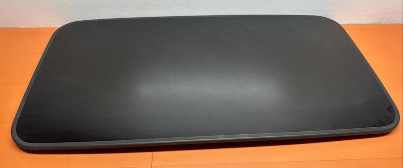 816103M000 | 2009 - 2015 Hyundai Genesis Equus Sunroof Glass Only OEM Sedan