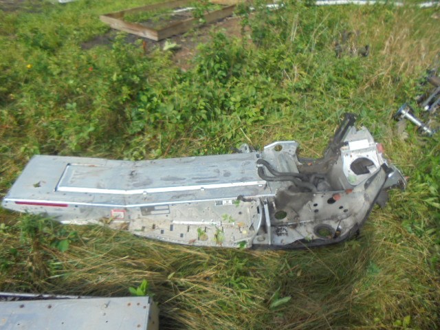 Ski-doo Renegade 136 Chassis Carcus 2004 model