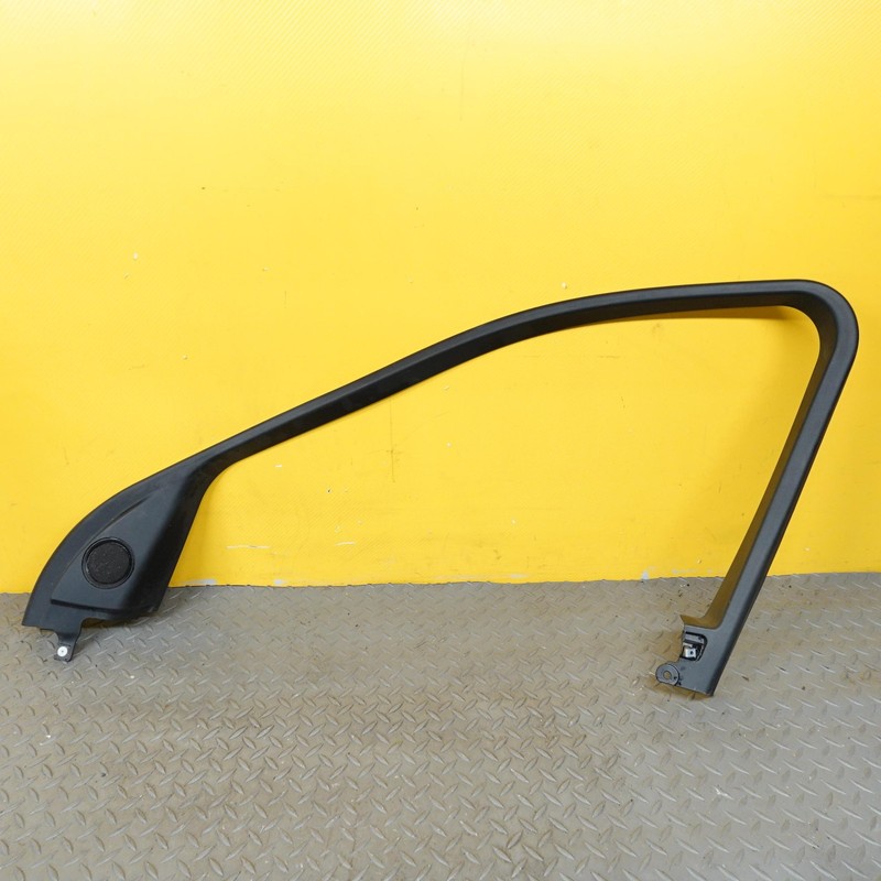 2015-2025 LAND ROVER DISCOVERY SPORT FRONT RIGHT DOOR UPPER TRIM MOLDING OEM