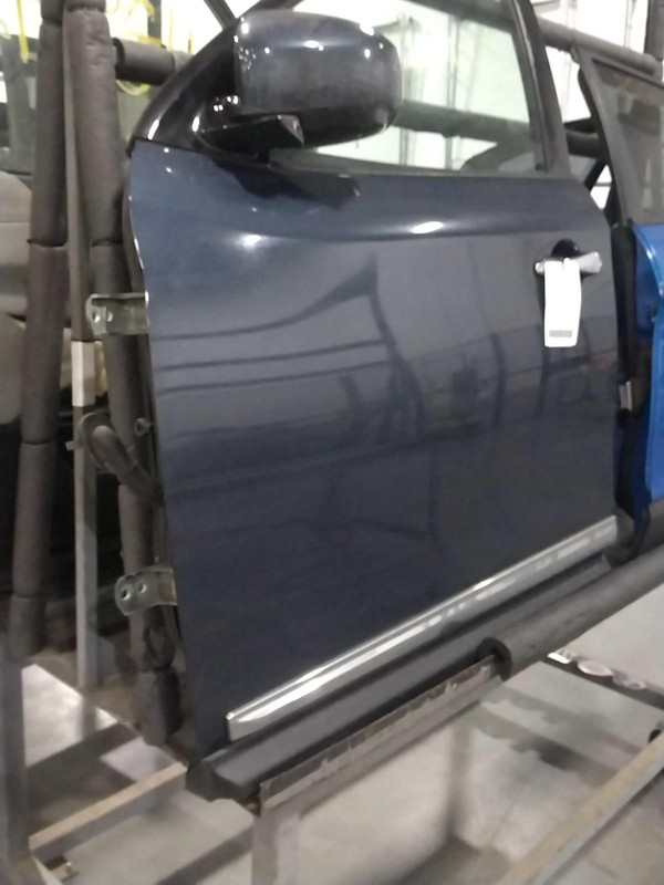 2013 Nissan Pathfinder Left Front Door Blue 4DR SUV OEM Used 80297