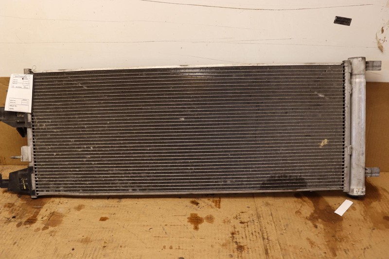 2019-2023 CHEVY SILVERADO 1500 4.3L A/C AC AIR CONDITIONING CONDENSER OEM
