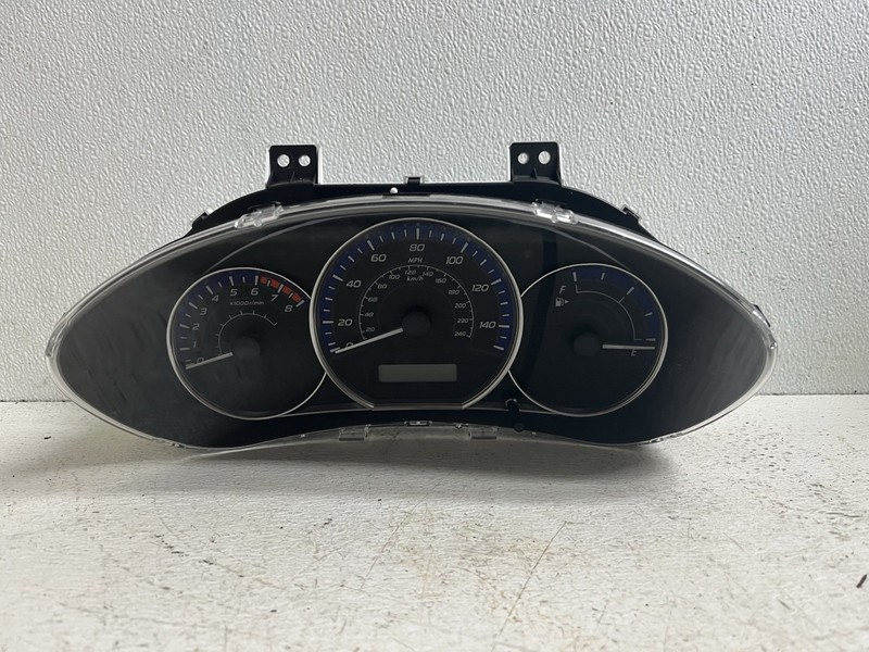2010 Subuaru Forester X Auto Cluster Speedometer tach gauges instrument panel