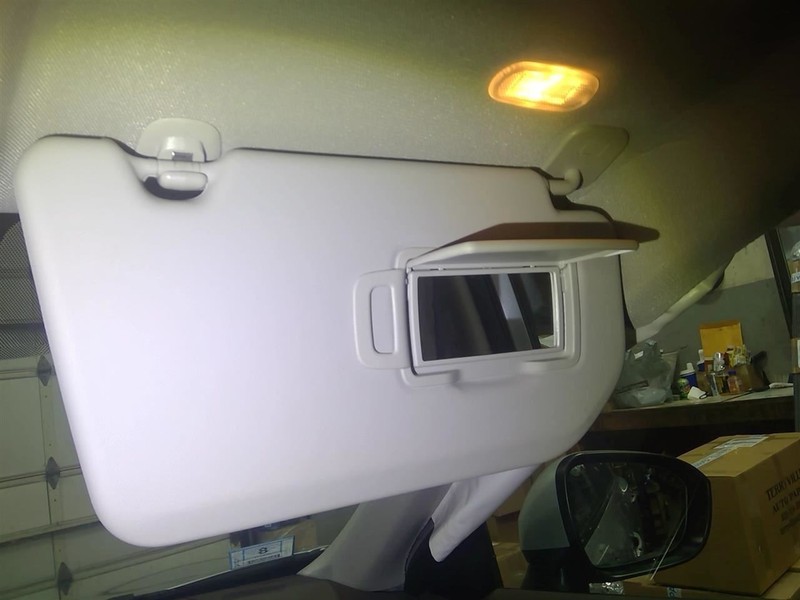 Passenger Right Sun Visor With Illumination Fits 21-25 ROGUE 1730909