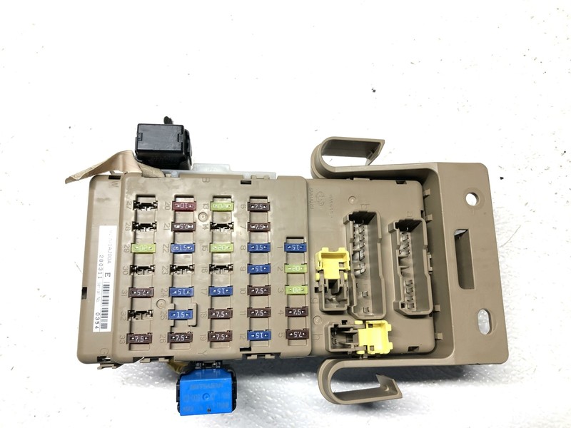 Cabin Fuse Box ID: 82201AJ00A Fits 10-12 Legacy Outback
