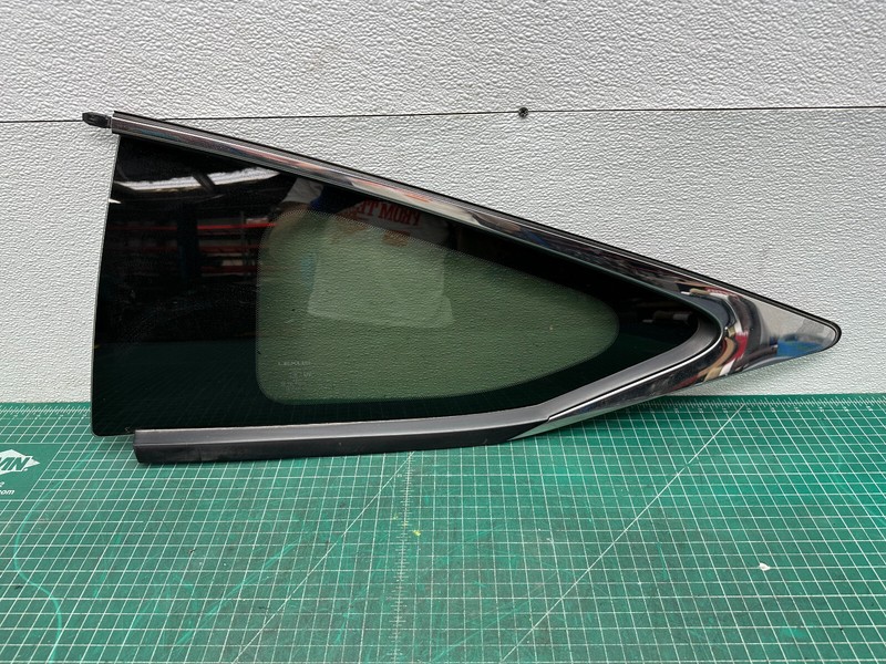 15-19 LEXUS RC300 RC350 REAR LEFT DRIVER SIDE QUARTER WINDOW GLASS OEM