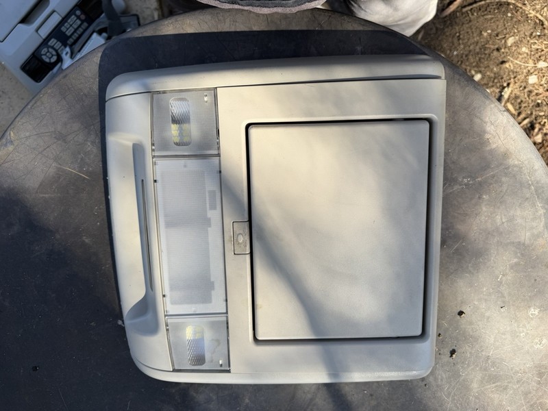 07-14 CADILLAC ESCALADE Roof Mounted 3nd Row DVD Player Display Screen OEM GRAY