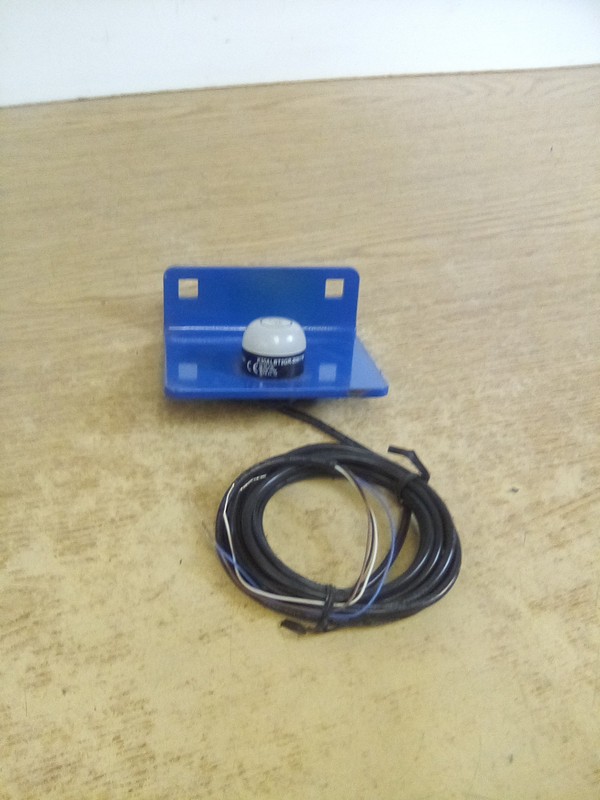 Banner K30ALBT2GR-805116 Multi-Purpose Illuminated Touch Button W/Mount