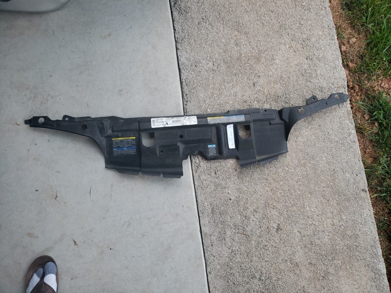 99-01 Pontiac Sunfire Upper Radiator Shroud