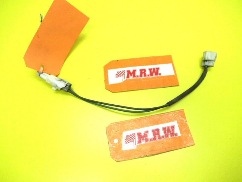 SIDE MARKER LIGHT WIRE HARNESS PLUG SOCKET BUMPER MOUNTED LAMP MR2 SPYDER CELICA