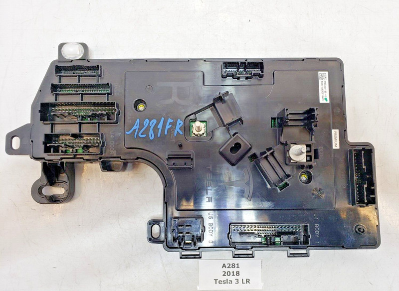 ✅ 17-23 OEM Tesla Model 3 Right Passenger Low Voltage Controller Body Module