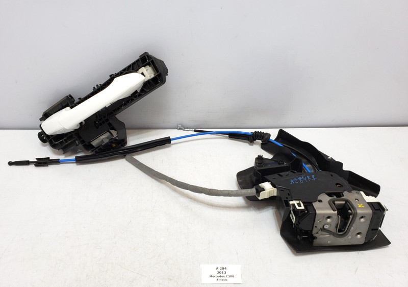 ✅13-14 OEM Mercedes W204 C300 Rear Right Passenger Door Exterior Handle W/ Lock*