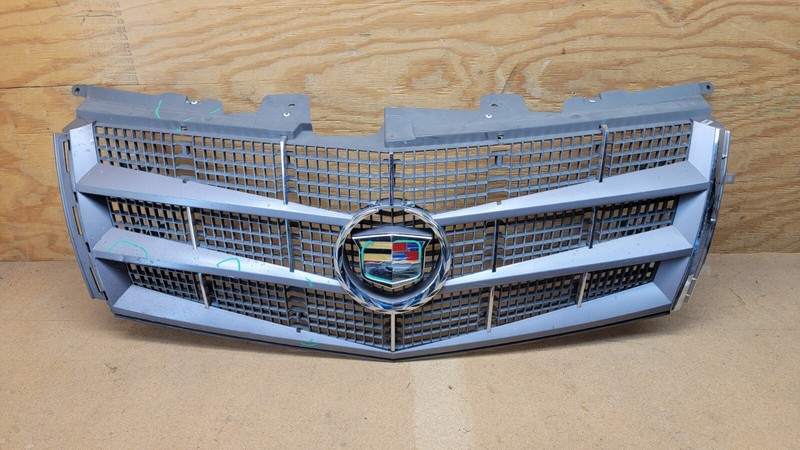 2008 2009 2010 2011 Cadillac CTS Front Upper Grill Grille OEM "DAMAGED" *