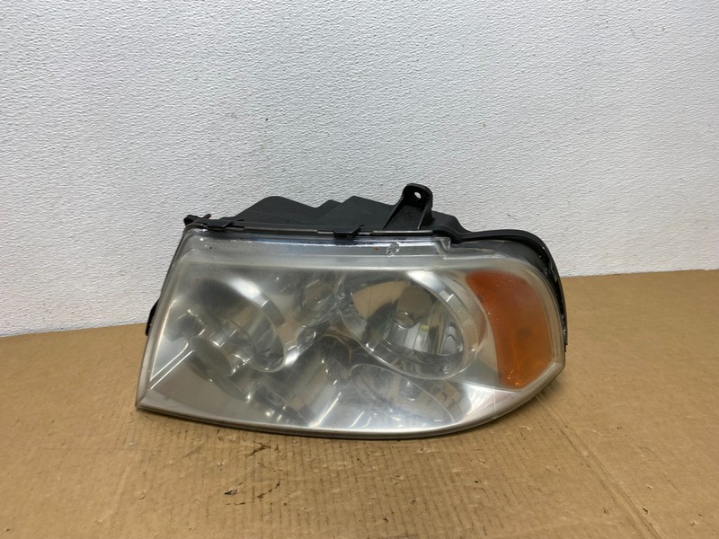 Xenon 2003-2006 Lincoln Navigator Left Driver Side Headlight OEM AC7614 DW