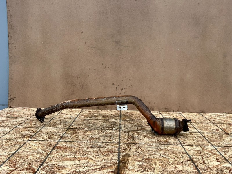 GENESIS G70 2019-2026 OEM LEFT DRIVER MUFFLER EXHAUST PIPE TUBE 3.3T ASSEMBLY
