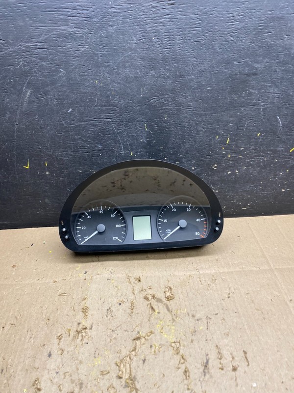2014 to 2018 Sprinter 2500 3500 Instrument Speedometer Gauge Cluster u5585 DG