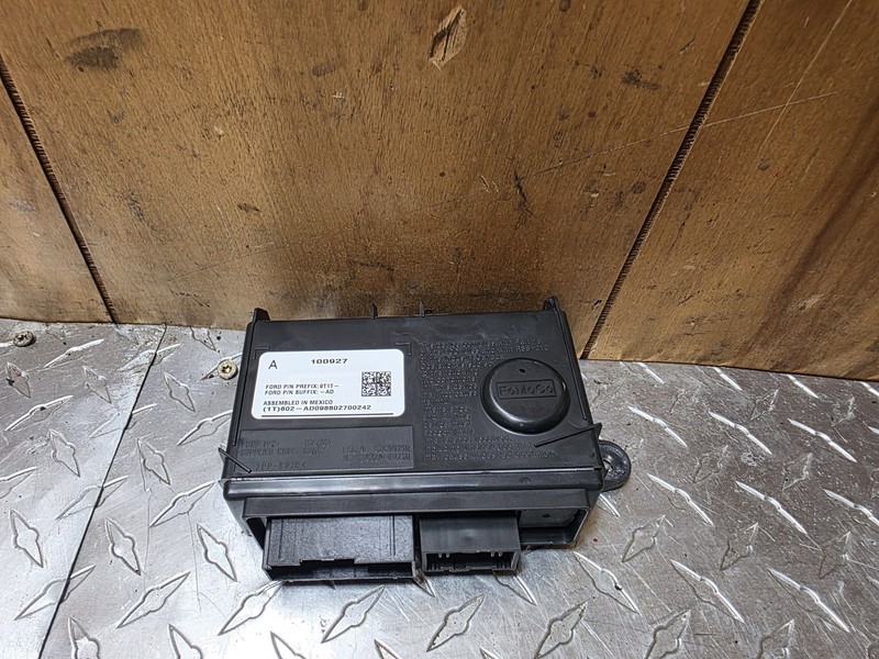 2011 2012 2013 Ford Fiesta TPMS 9T1T15K602AD Tire Pressure Module OEM