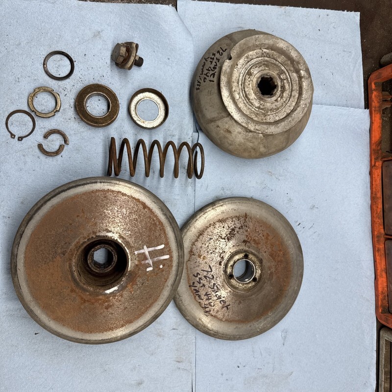 1972 Vintage Yamaha Snowmobile Drive Clutch SST 433 SL 433