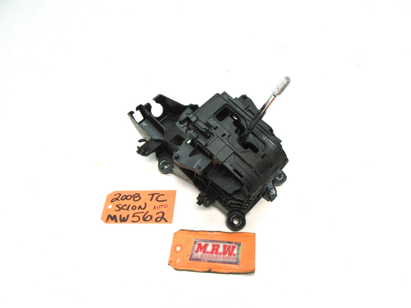 SHIFTER AUTOMATIC TRANSMISSION FLOOR HANDLE AUTO AT GEAR SELECTOR 05-10 SCION TC