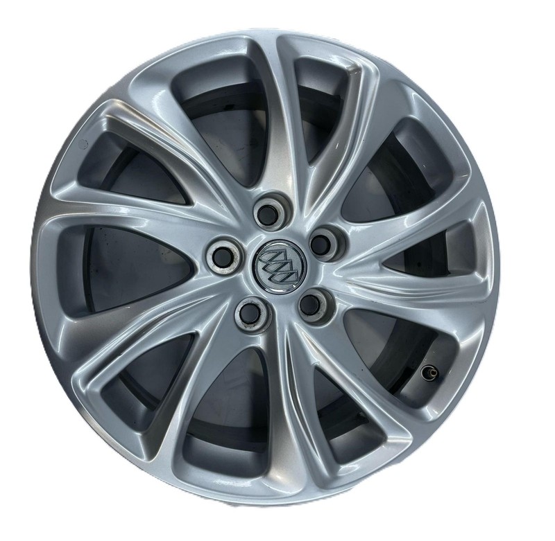2019-2020 Buick Envision 18x7-1/2 Wheel W/ Center Cap OEM 23316866