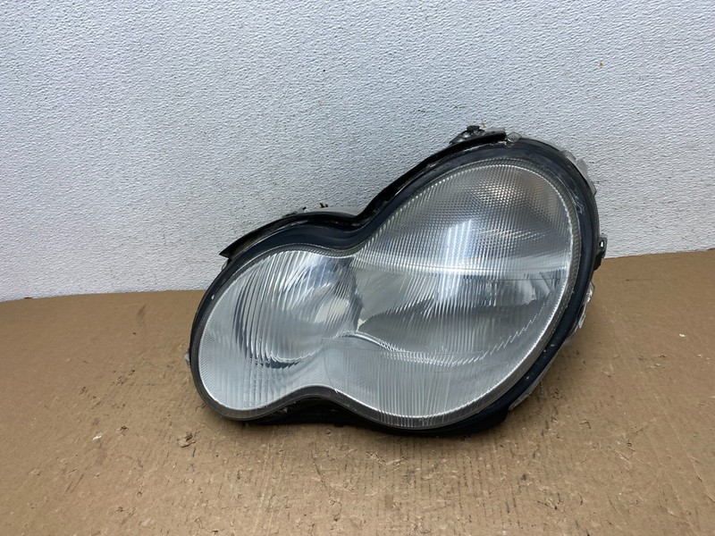 2001-2004 Mercedes-Benz C Class Halogen Left Driver Headlight Oem AD8802 DW