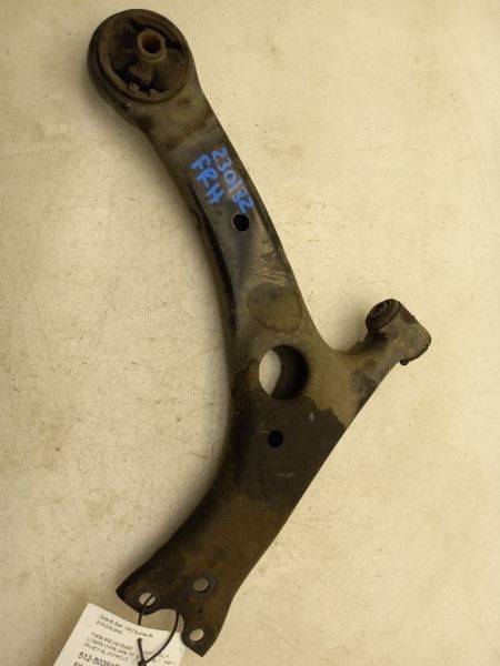 Passenger Lower Control Arm Front Canada Market Fits 09-14 MATRIX 483314
