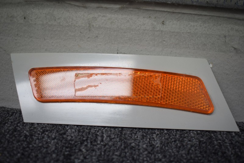 2007-2008 BMW X5 BUMPER SIDE REFLECTOR FACTORY OEM