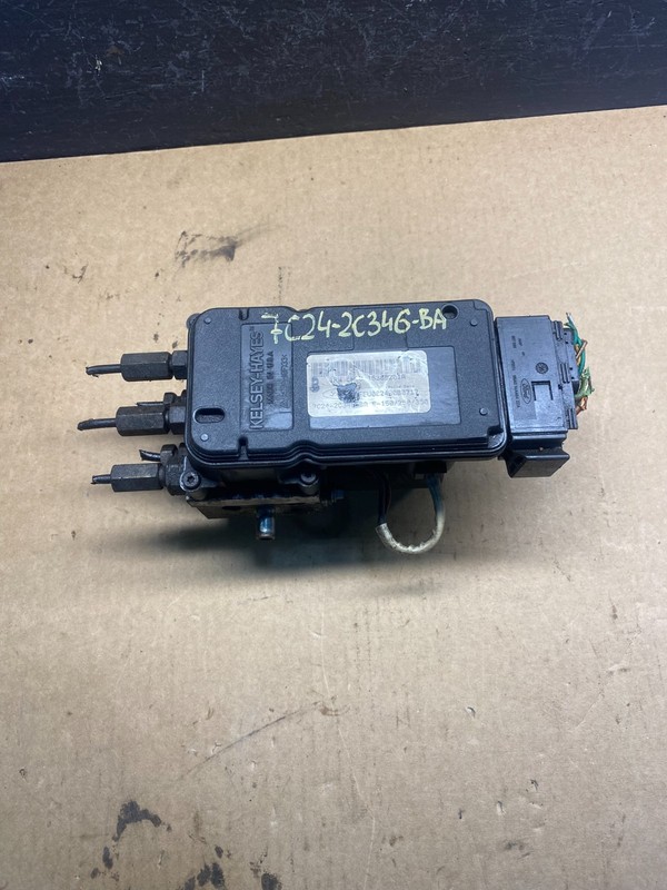 2006 2007 Ford E250 E350 Anti-Lock ABS Antilock Brake Pump AC7073 DG