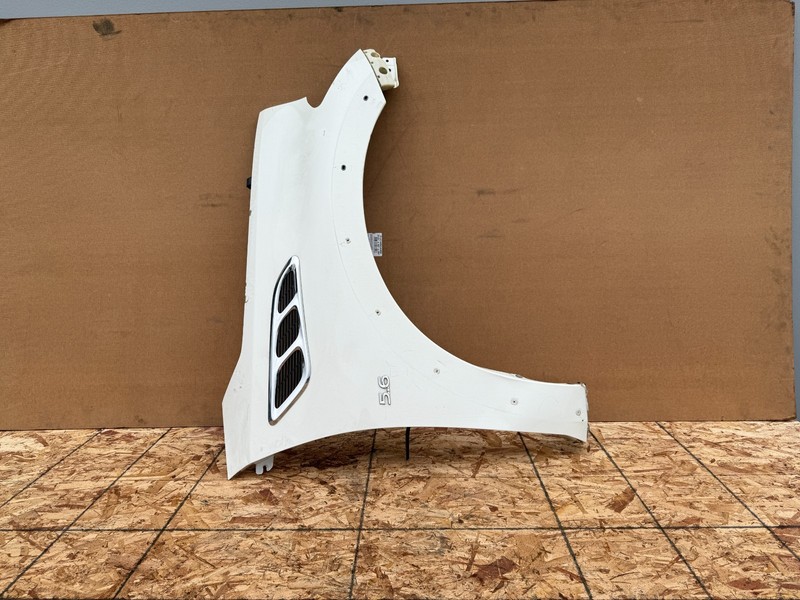 INFINITI QX80 QX56 2011-2017 OEM FRONT RIGHT SIDE FENDER ASSEMBLY WHITE (QAB)