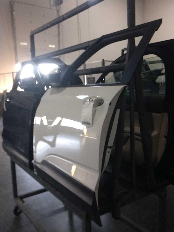 2021-2023 Chevrolet Trailblazer Left Door White 4DR SUV Used OEM 736668