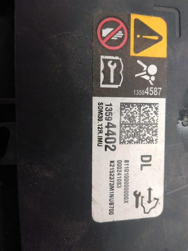 Used Air Bag Module fits: 2015 Chevrolet Silverado 1500 pickup Air Bag on transm