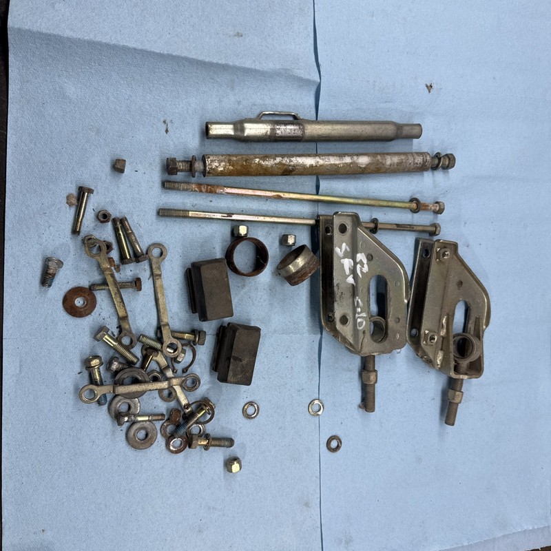 1982 Yamaha Srv 540 Snowmobile SkidRear Suspension Misc Parts