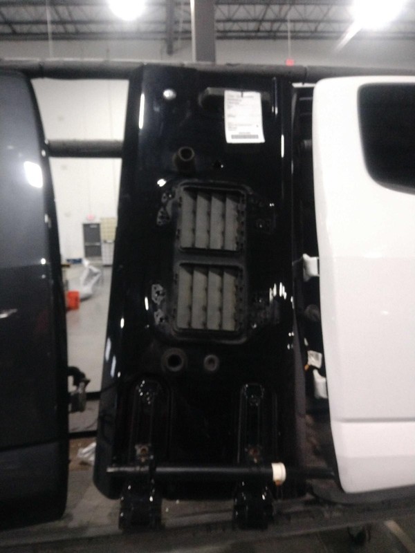 2019 Jeep Wrangler Left Door Black OEM 68281561AJ Good Condition 4DR SUV