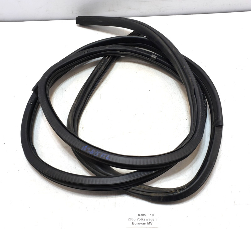 ✅ 99-03 OEM Volkswagen Eurovan MV Front Left Driver Door Weatherstrip Seal