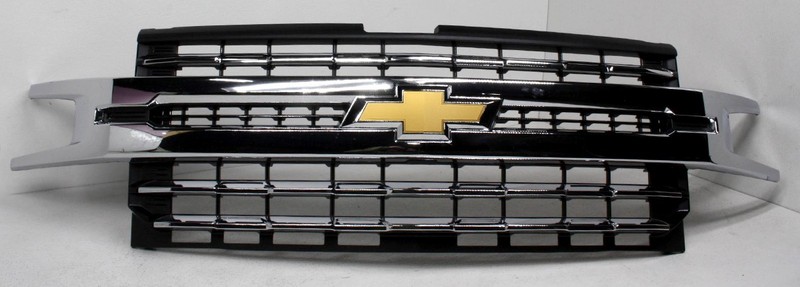 OEM Chevrolet Silverado 1500 LTZ Grille 84493319 Scratches