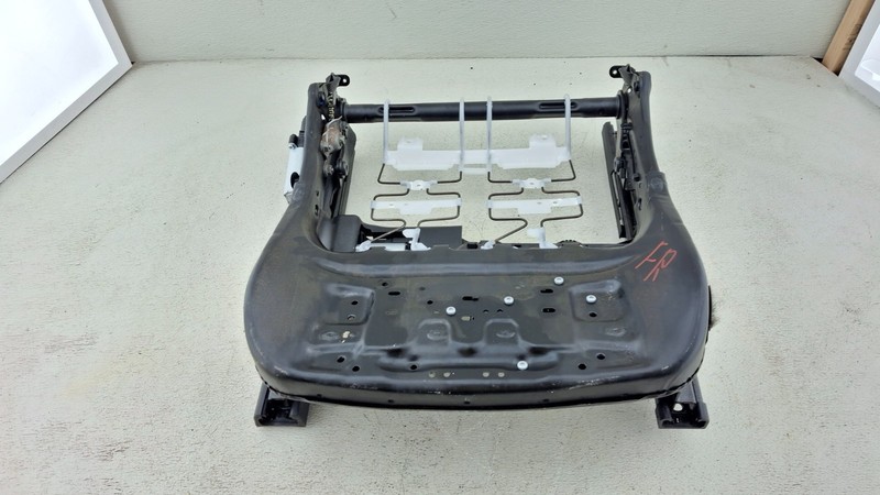 2018-2021 BUICK ENCLAVE FRONT RIGHT PASSENGER SEAT LOWER TRACK RAIL W/ MOTOR OEM