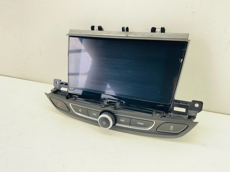 2018-2020 BUICK REGAL Display & Control Panel 39131950 OEM tested