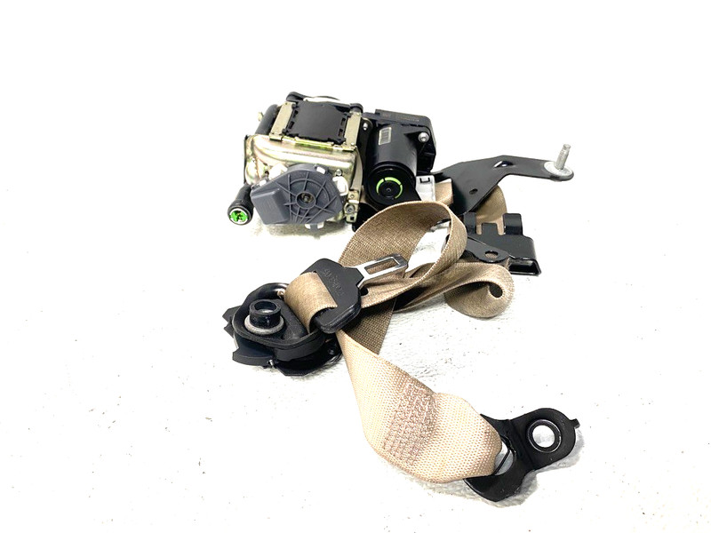 14-16 MERCEDES E250 E350 FRONT LEFT SIDE SEATBELT RETRACTOR OEM #A0.33