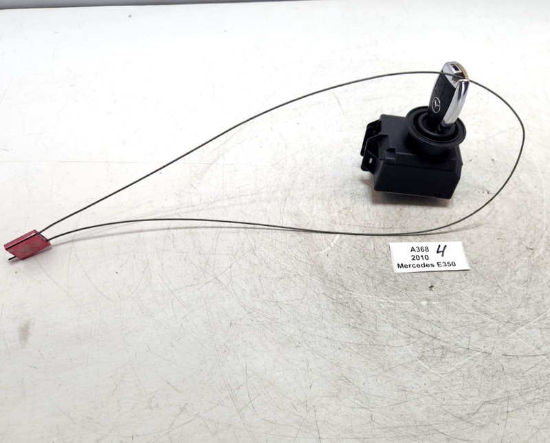 ✅ 2010-2013 OEM Mercedes W212 E350 Ignition Switch Module Unit W/ Key