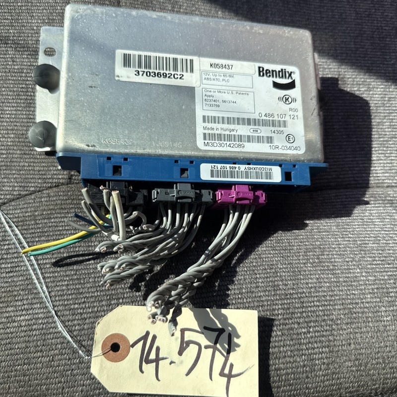 International Prostar Bendix ABS Brake Control Module 370369C2 K058437