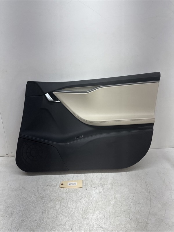 12-20 OEM Tesla Model S Front RH Passenger Side Interior Door Card Trim 47019 C2