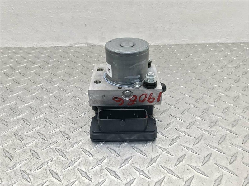 2014 JEEP CHEROKEE 3.2L ABS PUMP ASSEMBLY OEM 545-02136