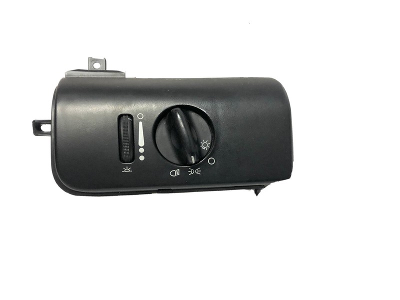 Standard Ignition Headlight Switch 1996-2000 OEM