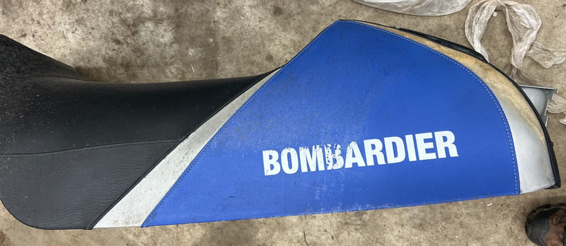 1999 2000 2001 2002 Skidoo ZX Chassis Seat 500 600 700 800 Mxz Formula Legend